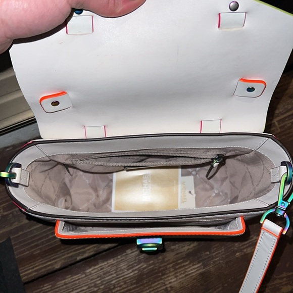 Micheal kors satchel manhattan - Picture 3 of 4